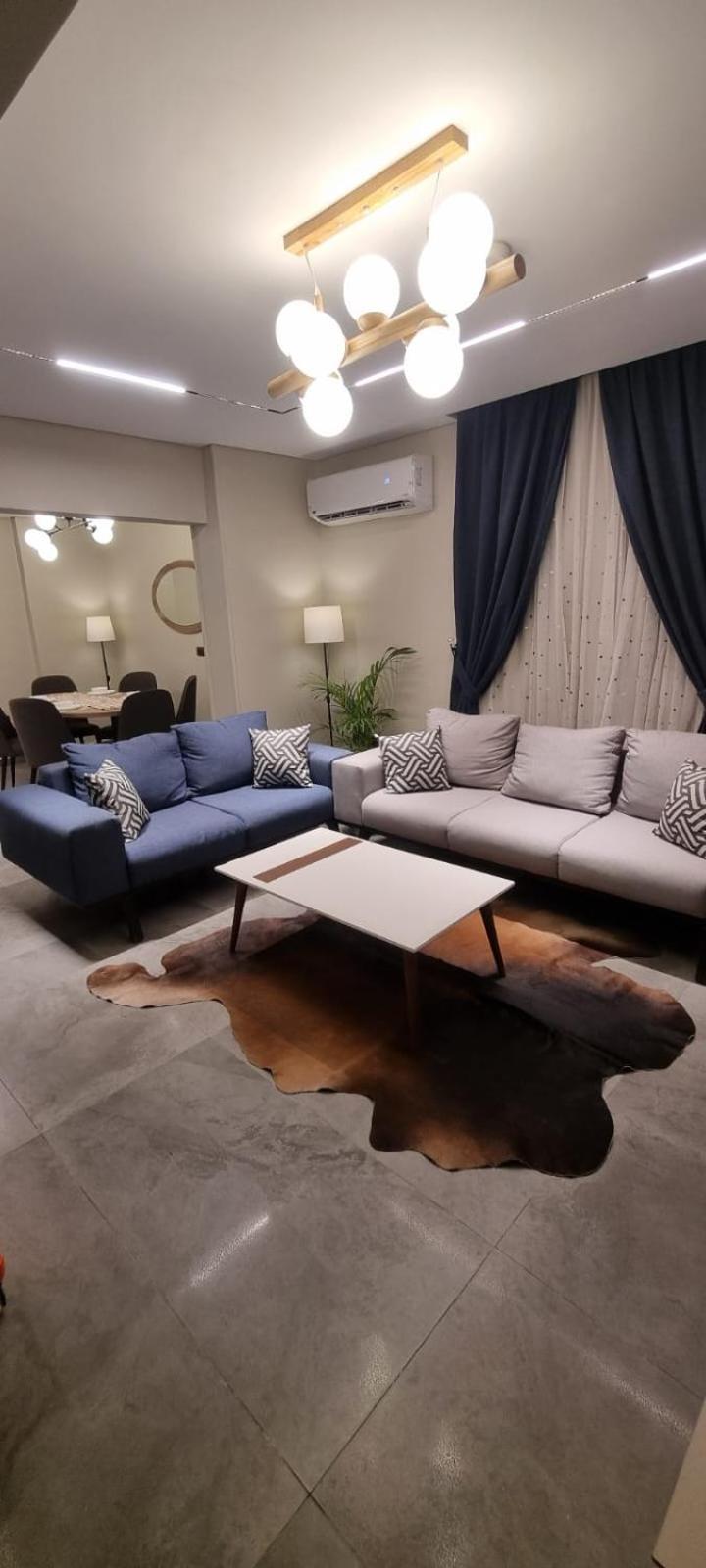 Luxury Apartment El Mohandessen Кайро Екстериор снимка